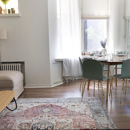 2Ndhomes City Center 2Br Apartment By The Finnish National Theatre With Balcony And Park View Helsinki Dış mekan fotoğraf